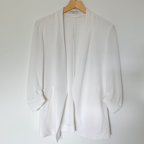Aritzia Babaton Power Blazer in white, size 2 - Picture 1 of 7